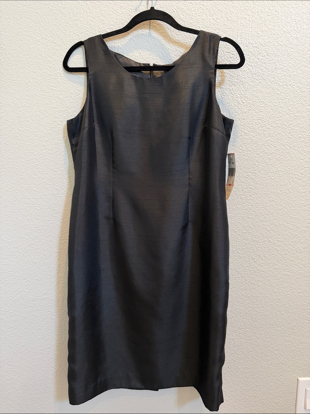 Kasper Women’s Sleeveless Black Shift Dress NWT
